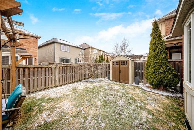 862 Mcewan Dr, House detached with 3 bedrooms, 4 bathrooms and 3 parking in Milton ON | Image 32