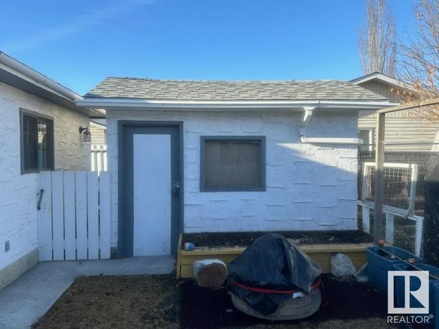 4146 134a Av Nw Nw, House detached with 3 bedrooms, 2 bathrooms and null parking in Edmonton AB | Image 4