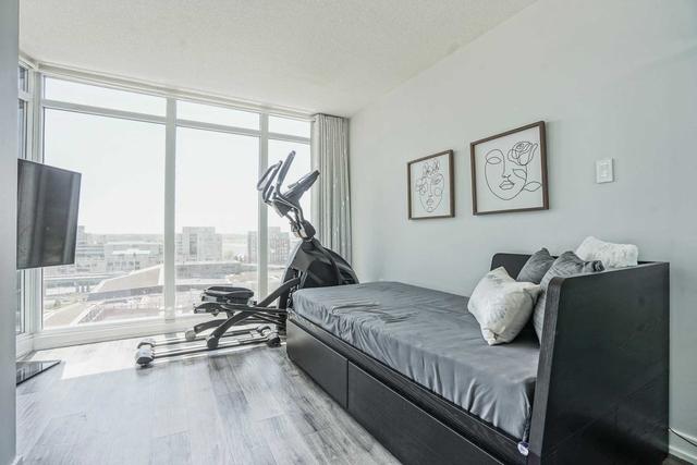 1001 - 8 Telegram Mews, Condo with 3 bedrooms, 2 bathrooms and 1 parking in Toronto ON | Image 7
