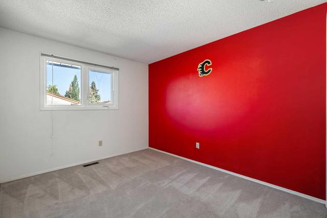 6895 78 Street Nw, Home with 3 bedrooms, 1 bathrooms and 2 parking in Calgary AB | Image 24