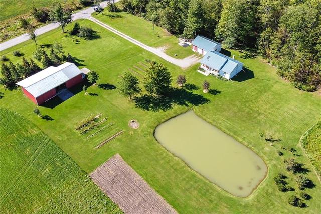 849 1st Conc Road S, House detached with 3 bedrooms, 1 bathrooms and 10 parking in Haldimand County ON | Image 2