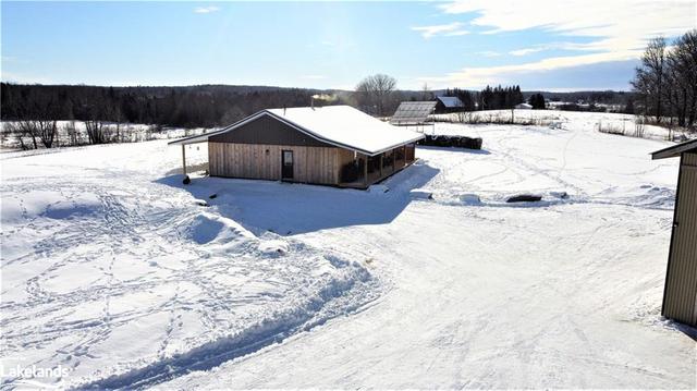 303 Clear Lake Road, House detached with 3 bedrooms, 1 bathrooms and null parking in Parry Sound, Unorganized, Centre Part ON | Image 37