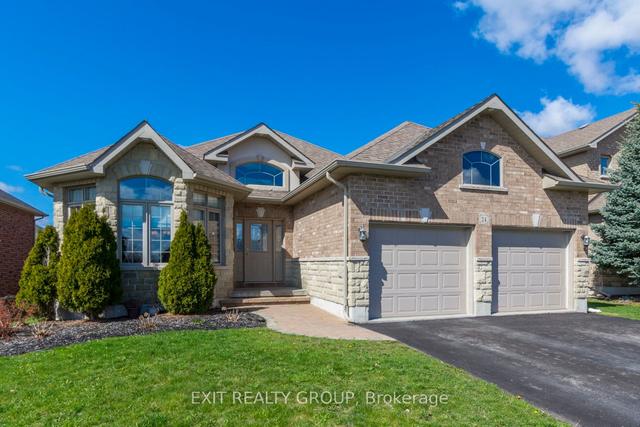 24 Hampton Ridge Dr, House detached with 3 bedrooms, 3 bathrooms and 6 parking in Belleville ON | Image 1