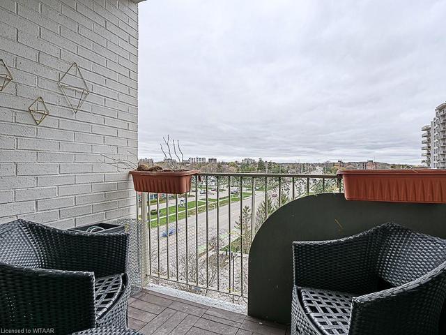707 - 333 Commissioners Road W, House attached with 2 bedrooms, 2 bathrooms and 1 parking in London ON | Image 8