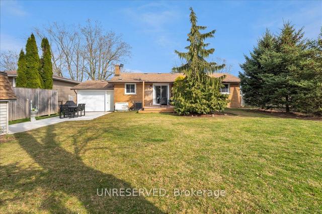 4 Parkdale Cres, House detached with 3 bedrooms, 2 bathrooms and 6 parking in Pelham ON | Image 28