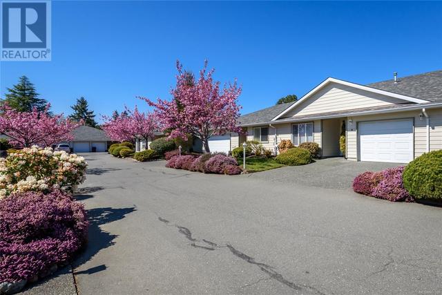 8 - 417 Heather Crt, House attached with 2 bedrooms, 2 bathrooms and 2 parking in Comox BC | Image 39