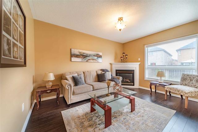 27 Culture Cres, House detached with 3 bedrooms, 3 bathrooms and 6 parking in Brampton ON | Image 11