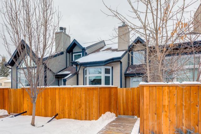 32 - 12625 24 Street Sw, Home with 2 bedrooms, 2 bathrooms and 2 parking in Calgary AB | Image 1