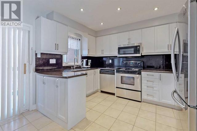 66 Norman Wesley Way, Townhouse with 2 bedrooms, 4 bathrooms and 2 parking in Toronto ON | Image 9