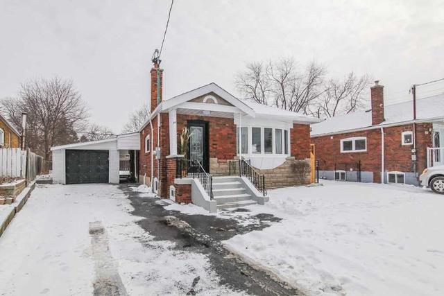 39 Porter Cres, House detached with 3 bedrooms, 4 bathrooms and 5 parking in Toronto ON | Image 1