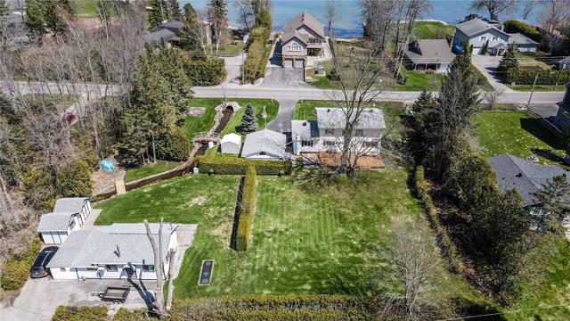 320 Lakeshore Rd E, House detached with 3 bedrooms, 2 bathrooms and 5 parking in Oro Medonte ON | Image 22