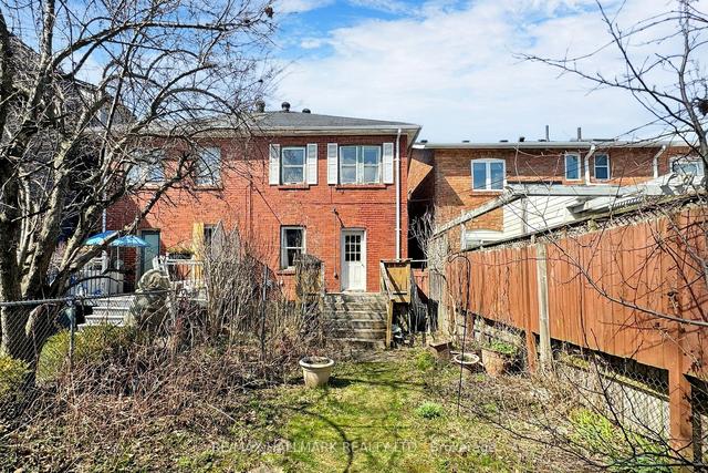 47 Bedford Park Ave, House semidetached with 3 bedrooms, 2 bathrooms and 2 parking in Toronto ON | Image 13