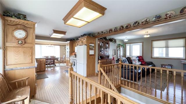 233 Albert Street, House detached with 4 bedrooms, 2 bathrooms and null parking in Central Huron ON | Image 9