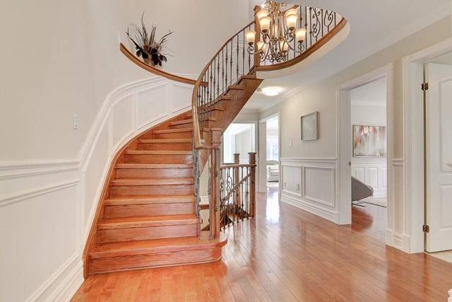 2219 Towne Blvd, House detached with 4 bedrooms, 4 bathrooms and 6 parking in Oakville ON | Image 25