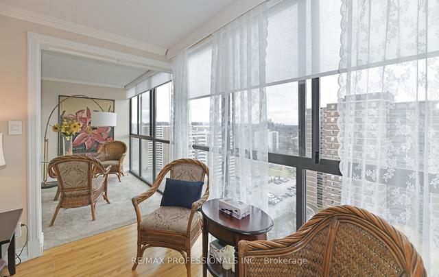 1705 - 40 Richview Rd, Condo with 2 bedrooms, 2 bathrooms and 1 parking in Toronto ON | Image 2
