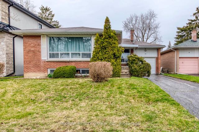 20 Lesmar Dr, House detached with 3 bedrooms, 2 bathrooms and 3 parking in Toronto ON | Image 1