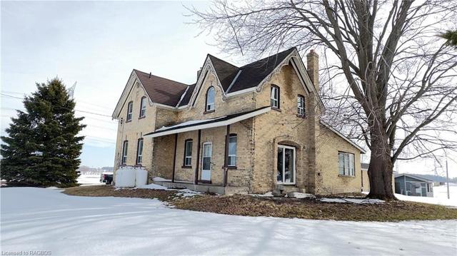 4607 Highway 9, House detached with 4 bedrooms, 2 bathrooms and 6 parking in Kincardine ON | Image 1