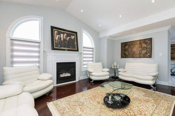 2078 Perran Dr, House detached with 4 bedrooms, 4 bathrooms and 6 parking in Mississauga ON | Image 33
