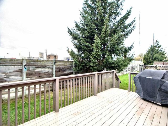 26 - 638 Wharncliffe Ave S, Townhouse with 2 bedrooms, 3 bathrooms and 4 parking in London ON | Image 9
