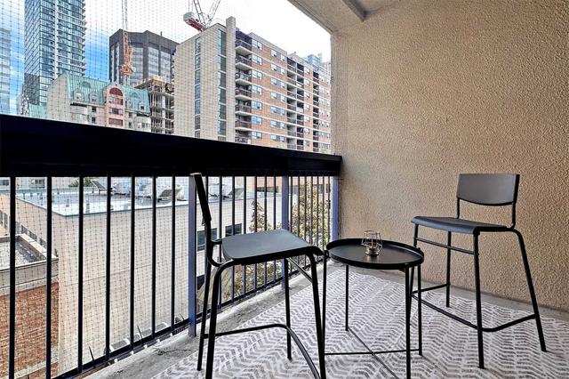 608 - 105 Mccaul St, Condo with 1 bedrooms, 1 bathrooms and 0 parking in Toronto ON | Image 14