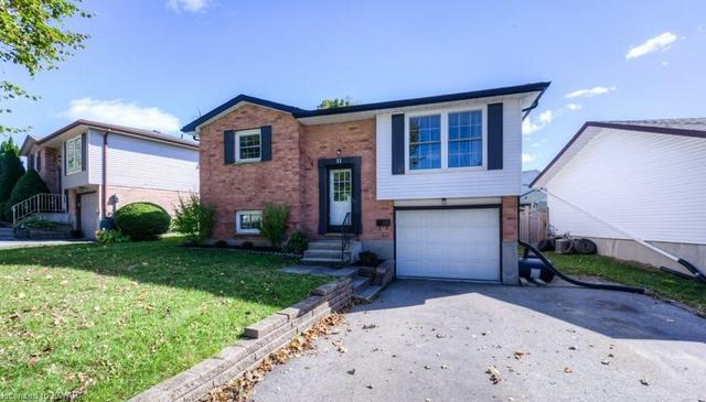 11 Wheatfield Crescent, House detached with 3 bedrooms, 2 bathrooms and 3 parking in Kitchener ON | Image 32