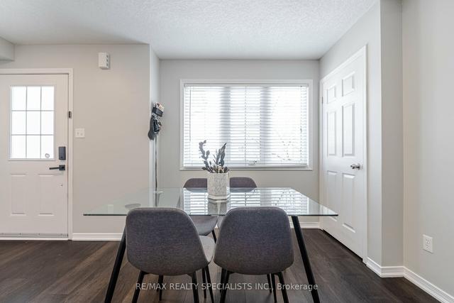 8a - 50 Howe Dr, Townhouse with 3 bedrooms, 2 bathrooms and 1 parking in Kitchener ON | Image 32