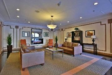 1012 - 75 King St E, Condo with 2 bedrooms, 2 bathrooms and 3 parking in Mississauga ON | Image 2