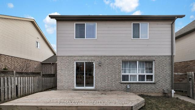 7 Graham Cres, House detached with 3 bedrooms, 3 bathrooms and 3 parking in Orangeville ON | Image 35