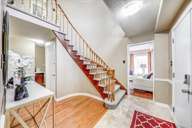 10 Adams Dr, House detached with 3 bedrooms, 4 bathrooms and 6 parking in Ajax ON | Image 31