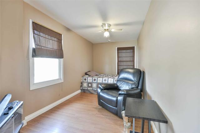 7186 Lancaster Ave, House detached with 3 bedrooms, 2 bathrooms and 5 parking in Mississauga ON | Image 5
