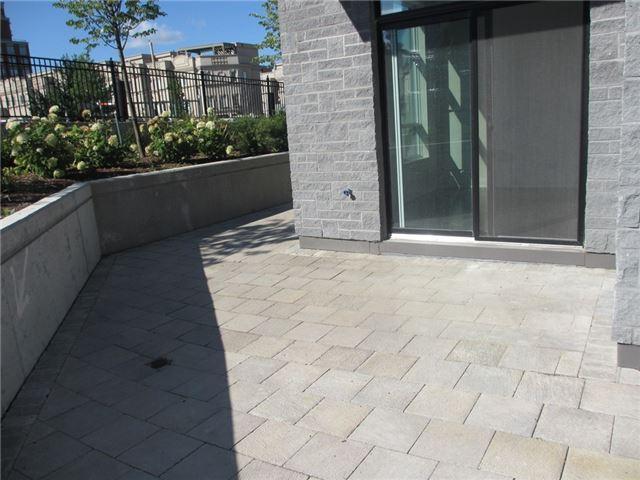 105 - 21 Clairtrell Rd, Condo with 2 bedrooms, 2 bathrooms and 1 parking in Toronto ON | Image 9