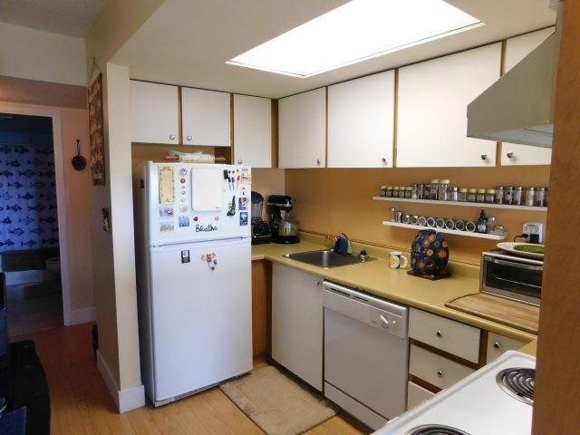 502 - 525 Nicola St, Condo with 2 bedrooms, 1 bathrooms and 1 parking in Kamloops BC | Image 2