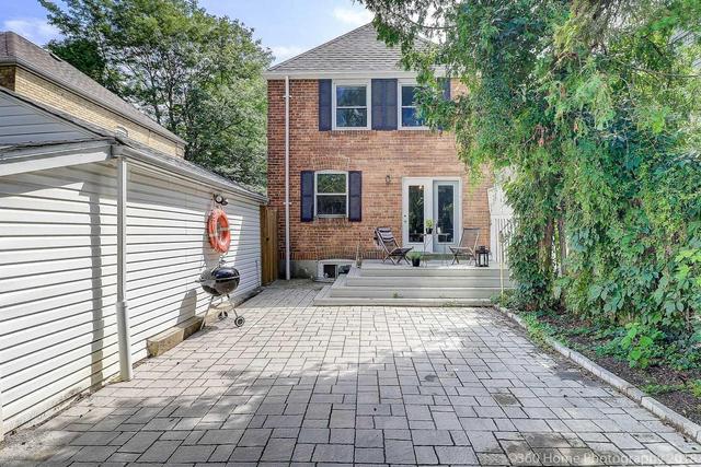 44 Fairfield Rd, House detached with 3 bedrooms, 2 bathrooms and 4 parking in Toronto ON | Image 18
