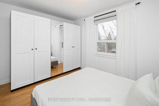 524 Lauder Ave, House semidetached with 3 bedrooms, 2 bathrooms and 2 parking in Toronto ON | Image 15