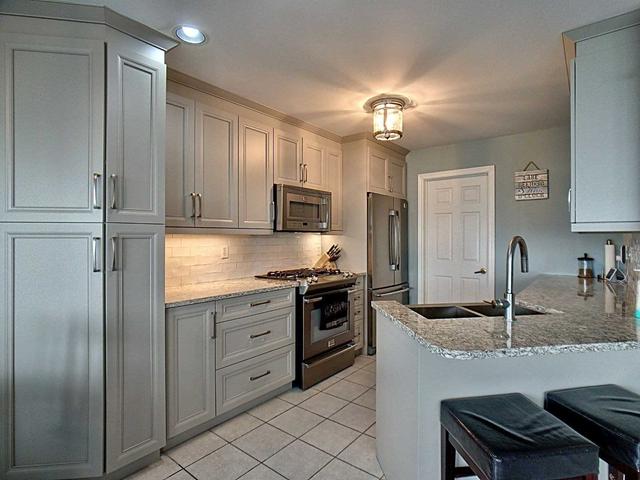 1026 Point Pelee Dr, House detached with 2 bedrooms, 3 bathrooms and 5 parking in Leamington ON | Image 17