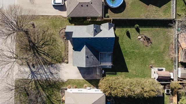 216 Sunset Drive, House detached with 4 bedrooms, 2 bathrooms and 5 parking in Goderich ON | Image 39