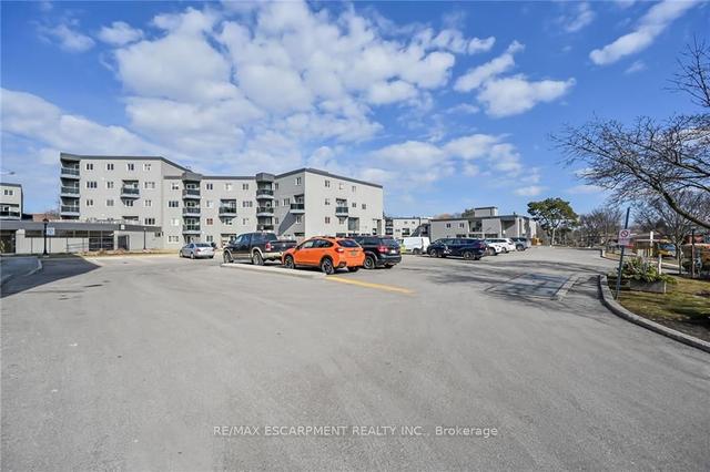91 - 2001 Bonnymede Dr, Condo with 3 bedrooms, 2 bathrooms and 1 parking in Mississauga ON | Image 30