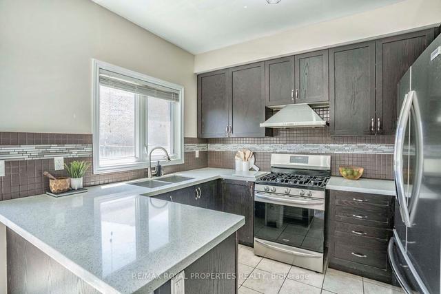 36 Beebe Cres, House detached with 4 bedrooms, 4 bathrooms and 4 parking in Markham ON | Image 7