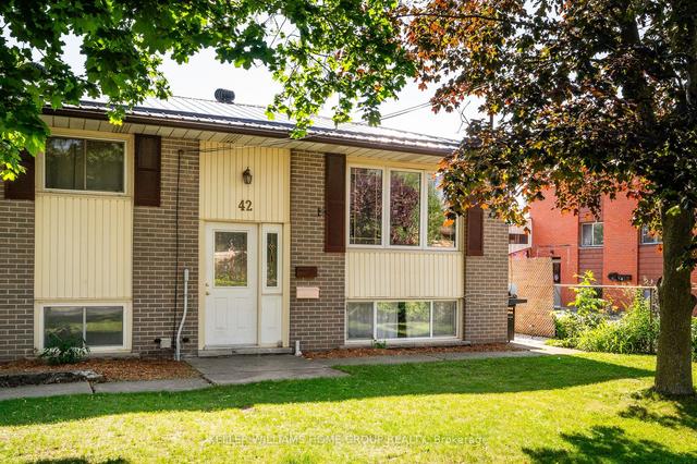 42 Daniel Ave, House detached with 3 bedrooms, 2 bathrooms and 4 parking in Kitchener ON | Image 12