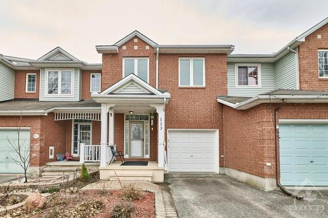 113 Gray Crescent, Townhouse with 3 bedrooms, 3 bathrooms and 3 parking in Ottawa ON | Image 1