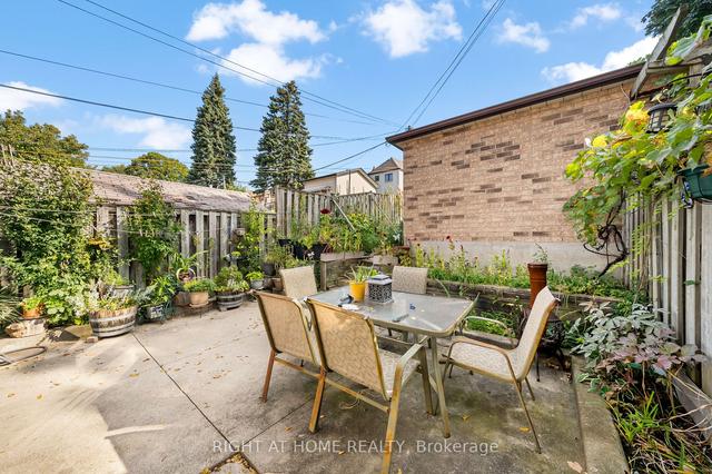 471b Northcliffe Blvd, House semidetached with 3 bedrooms, 3 bathrooms and 3 parking in Toronto ON | Image 31