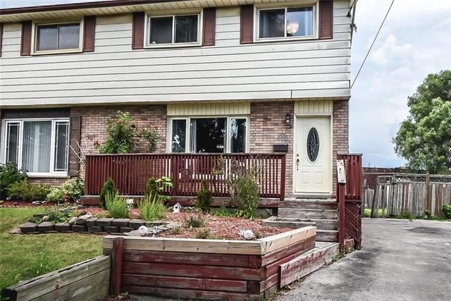 116 Gainsborough Road, House semidetached with 3 bedrooms, 2 bathrooms and 4 parking in Hamilton ON | Image 1