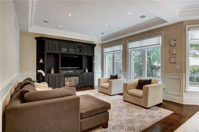 259 Dunview Ave, House detached with 4 bedrooms, 7 bathrooms and 6 parking in Toronto ON | Image 9