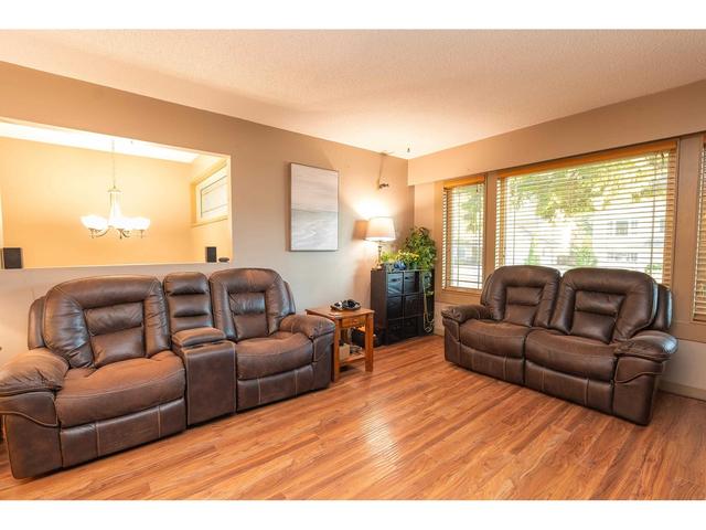 34235 Larch Street, House detached with 4 bedrooms, 3 bathrooms and 6 parking in Abbotsford BC | Image 13