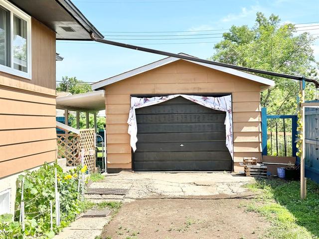 66 2 Avenue E, House detached with 2 bedrooms, 1 bathrooms and 2 parking in Newell County AB | Image 8