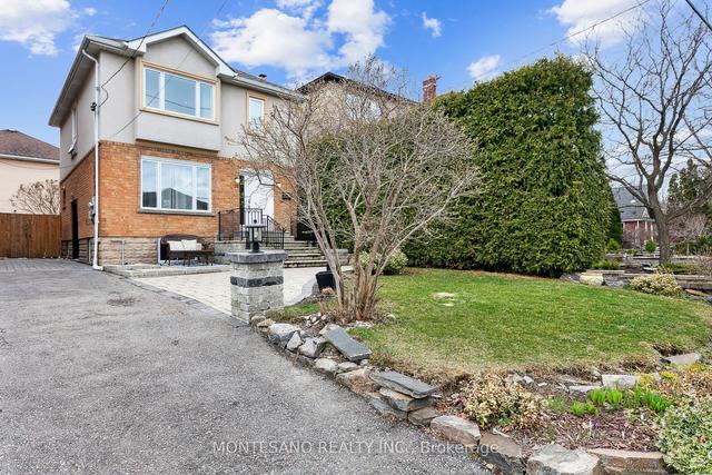 33 Lockheed Blvd, House detached with 3 bedrooms, 3 bathrooms and 4 parking in Toronto ON | Image 23