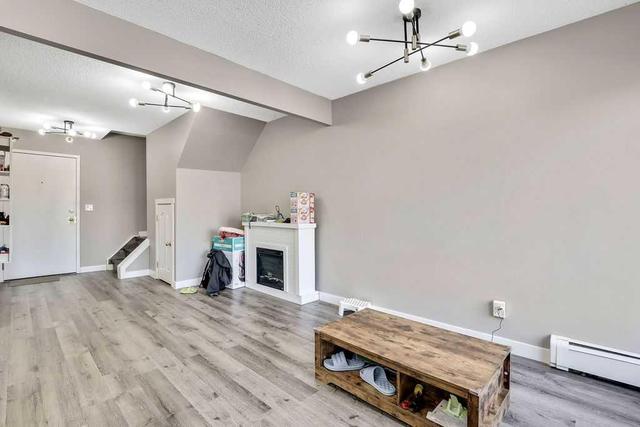 8 - 3707 16 Avenue Se, Condo with 3 bedrooms, 2 bathrooms and 1 parking in Calgary AB | Image 9