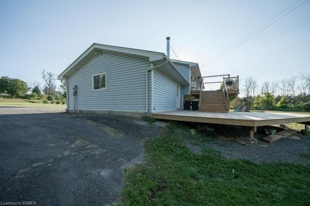 523 South Shore Road, House detached with 3 bedrooms, 1 bathrooms and 8 parking in Greater Napanee ON | Image 39