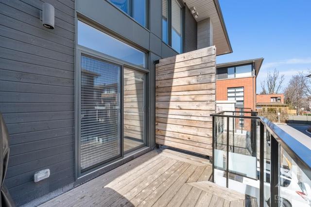 97 Oblats Avenue, Townhouse with 2 bedrooms, 3 bathrooms and 2 parking in Ottawa ON | Image 9