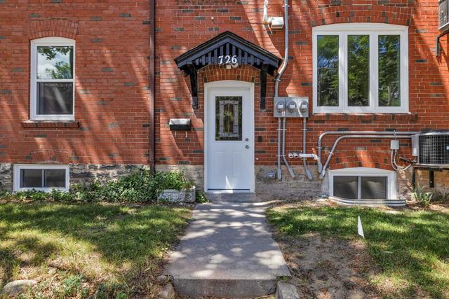 suite 3 - 726 Windermere Ave, House detached with 2 bedrooms, 1 bathrooms and 4 parking in Toronto ON | Image 17